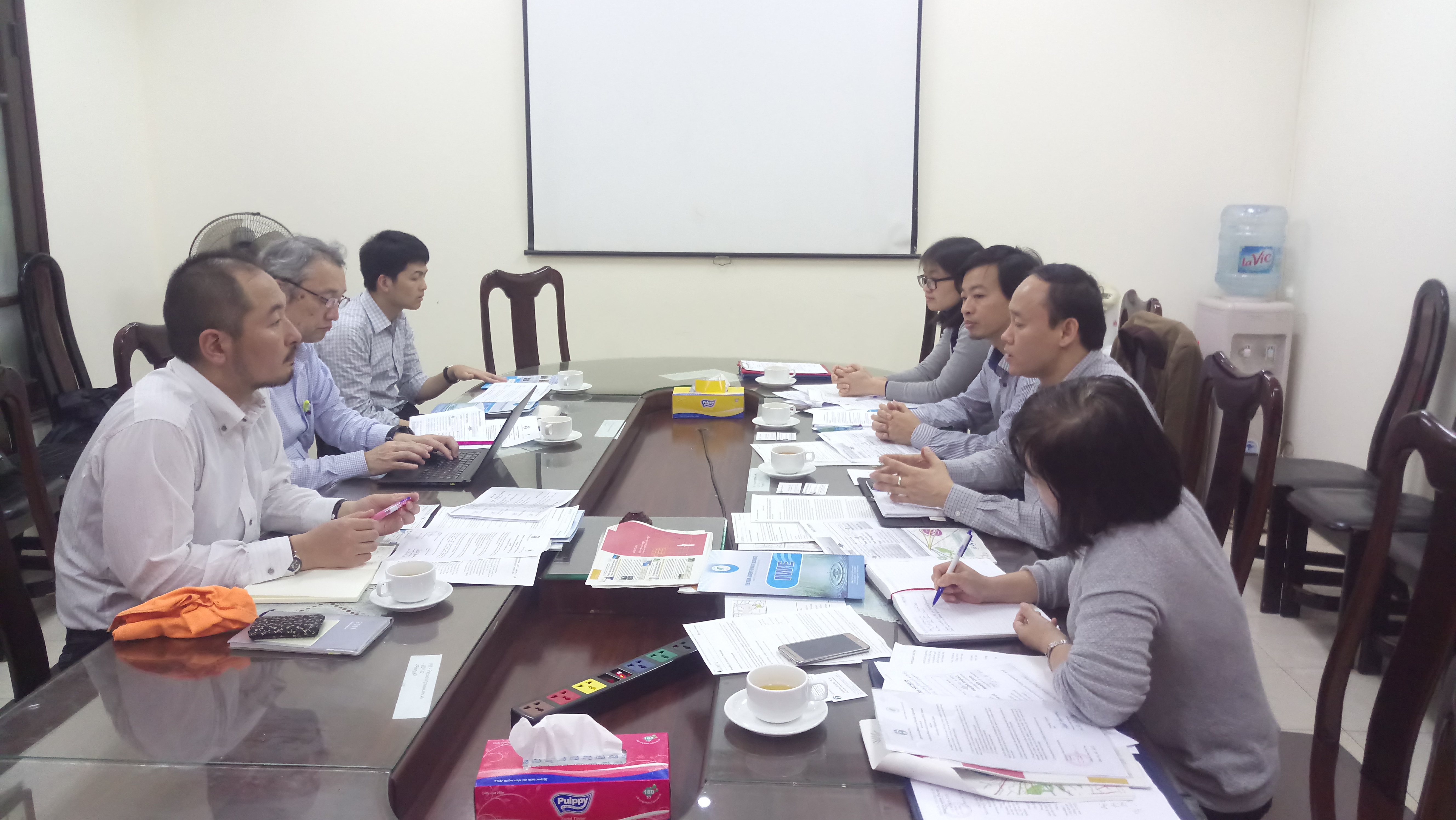 Trường đại học Miyazaki đến thăm và làm việc tại Viện Nước, Tưới tiêu và Môi trường Trường đại học Miyazaki đến thăm và làm việc tại Viện Nước, Tưới tiêu và Môi trường